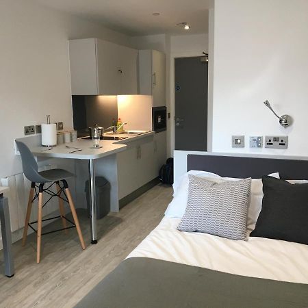 Modern Studios, Newcastle Under Lyme - Sk Ngoại thất bức ảnh
