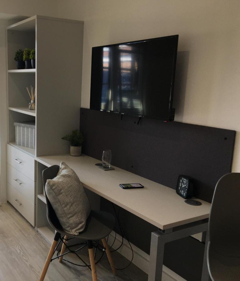 Modern Studios, Newcastle Under Lyme - Sk Ngoại thất bức ảnh